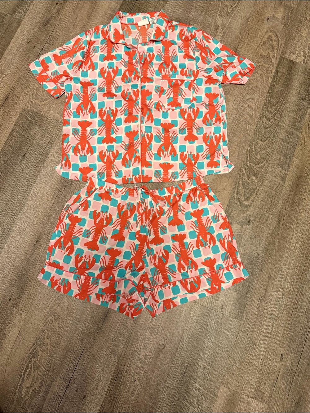 Bouffants & Broken Hearts Lobster Pajama Set Size L NWOT Coastal Preppy